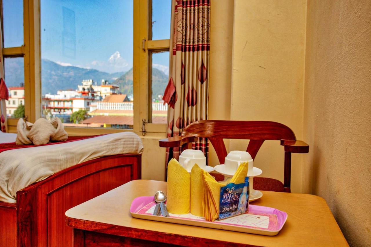 Hotel Grand Holiday Pokhara Extérieur photo