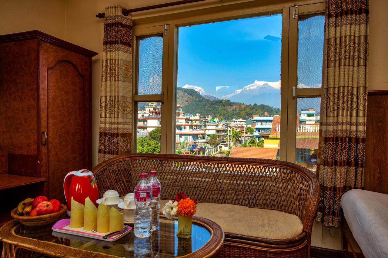 Hotel Grand Holiday Pokhara Extérieur photo